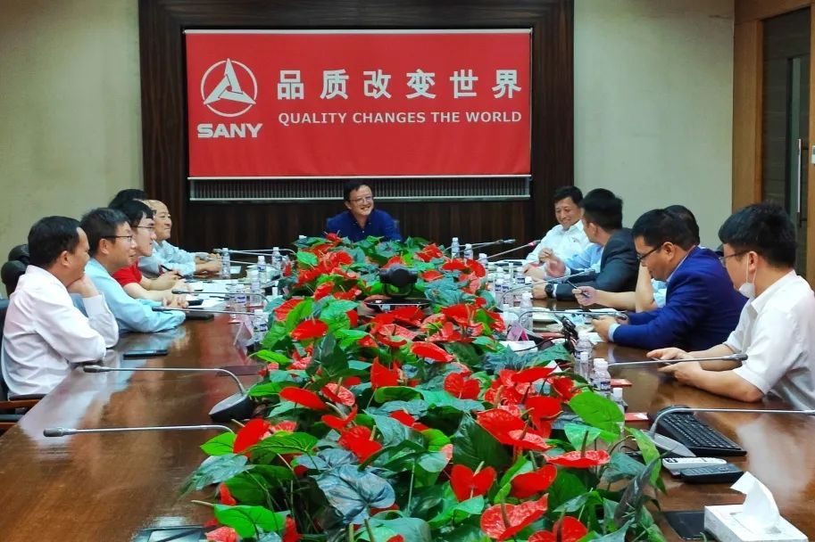 中国驻孟买总领事孔宪华视察三一印度__财经头条