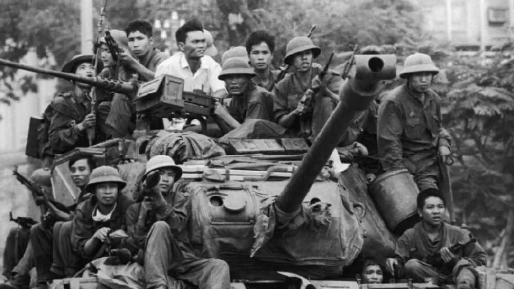 号称“世界第四大武装力量”的南越军,为何仅55天就被北越团灭|越南|越南战争|战役|美军|西贡_新浪新闻