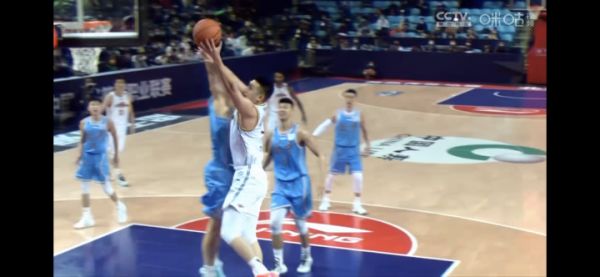 郭艾伦等四人挂免战牌,林书豪砍下23分,CBA第二阶段揭幕战北京获胜休闲区蓝鸢梦想 - Www.slyday.coM 郭艾伦等四人挂免战牌,林书豪砍下23分,CBA第二阶段揭幕战北京获胜休闲区蓝鸢梦想 - Www.slyday.coM