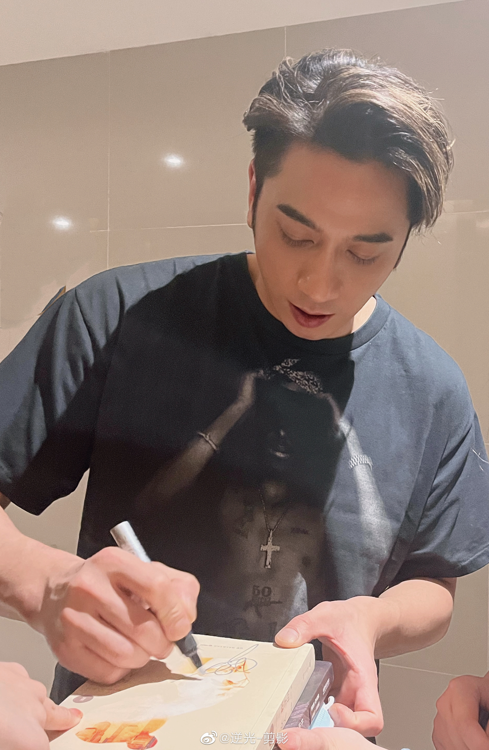 看到你们都说吴卓羲又帅又可爱深感欣慰