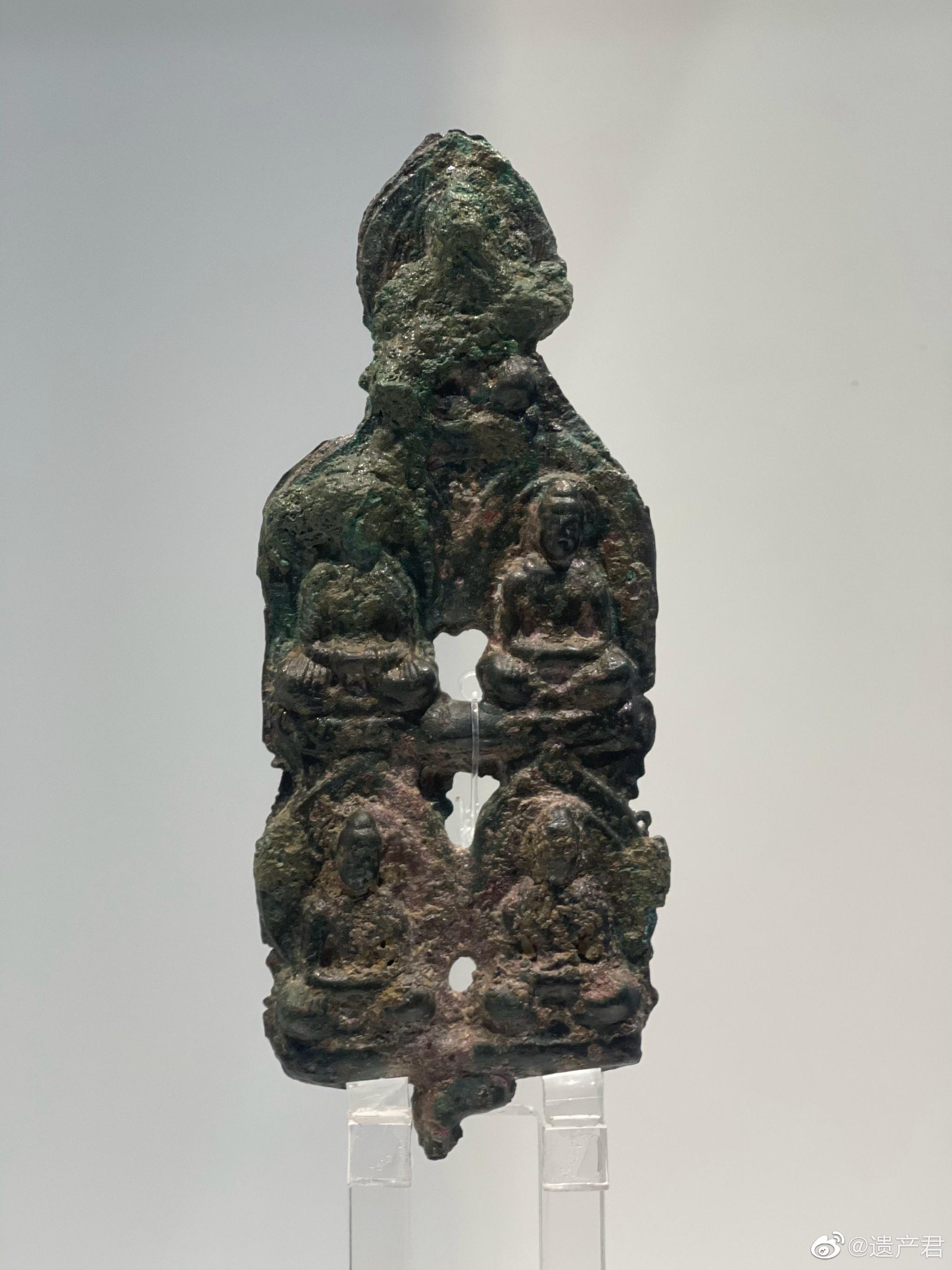 正在汉阳陵展出的东汉铜佛像——中国最早的铜佛像……__财经头条