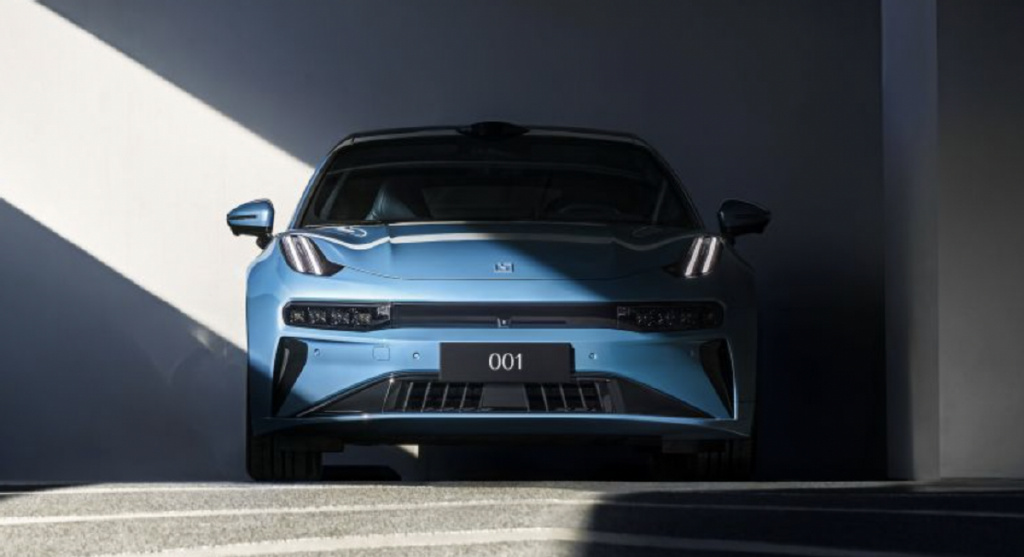 2025款极氪001上市:继续降价,补齐智驾-新浪汽车