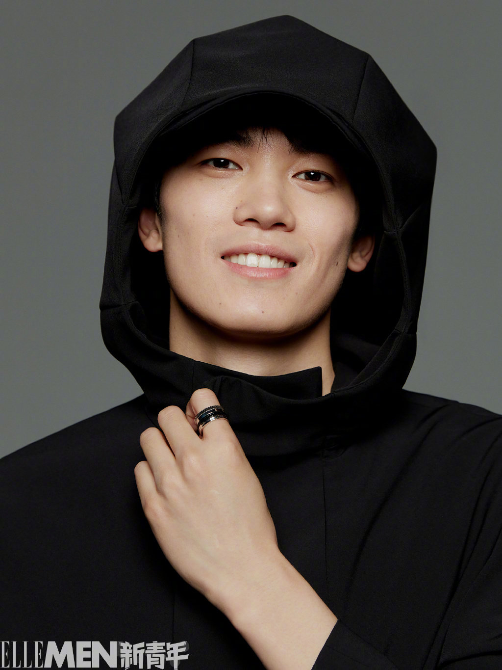 汪顺ellemen新青年2022春季刊封面人物穿gucci的运动大男孩