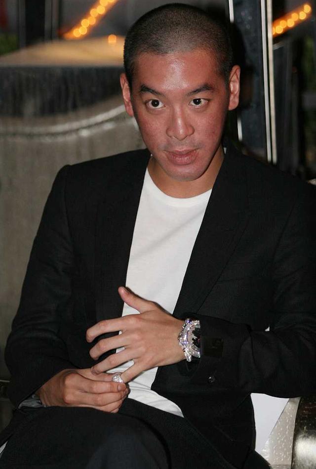 34岁麦浚龙分手阿娇11年拒回应对方闪离曾倾尽所有仍不及陈冠希