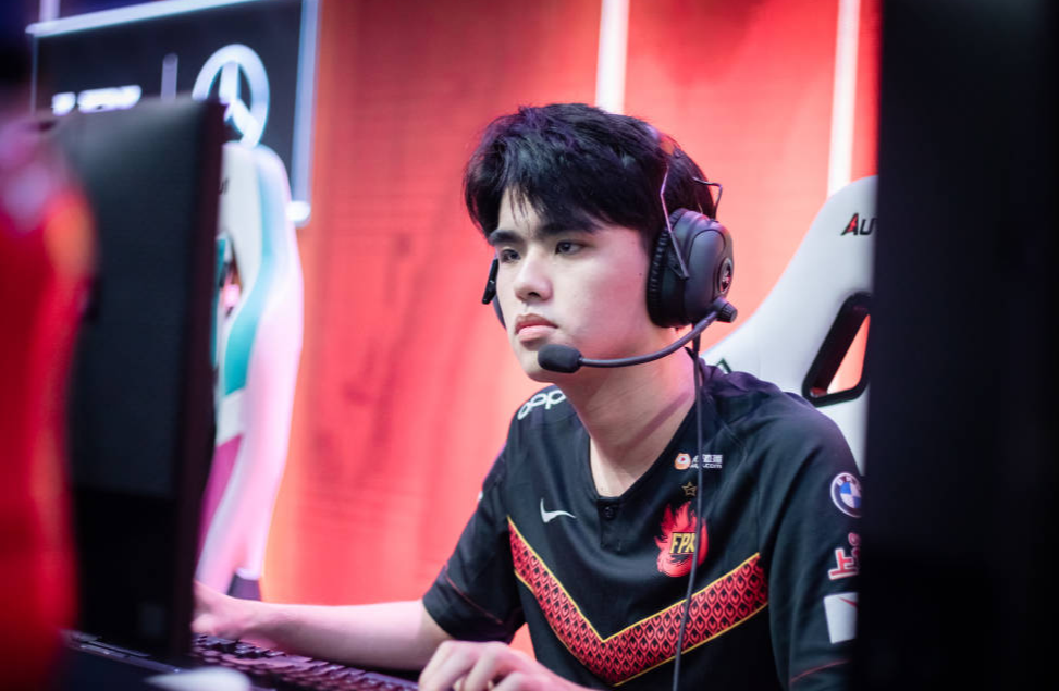 doinb谈使用璐璐:被lck骗了!训练赛璐璐胜率接近百分百