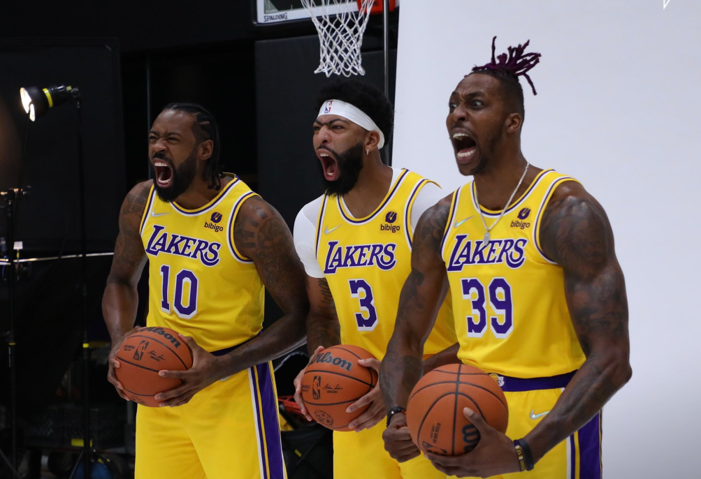 被湖人抛弃后再度投奔，悠然自得！感谢詹姆斯，也期待你兑现诺言休闲区蓝鸢梦想 - Www.slyday.coM