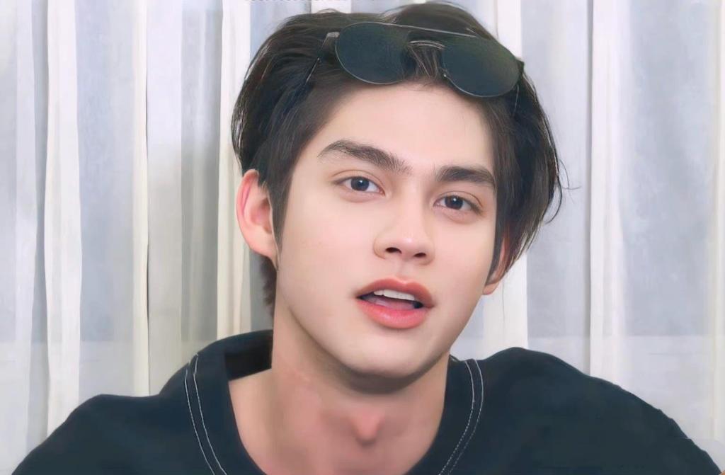 泰星bright在中国二次塌房,这是gmm家艺人史无前例的一个.