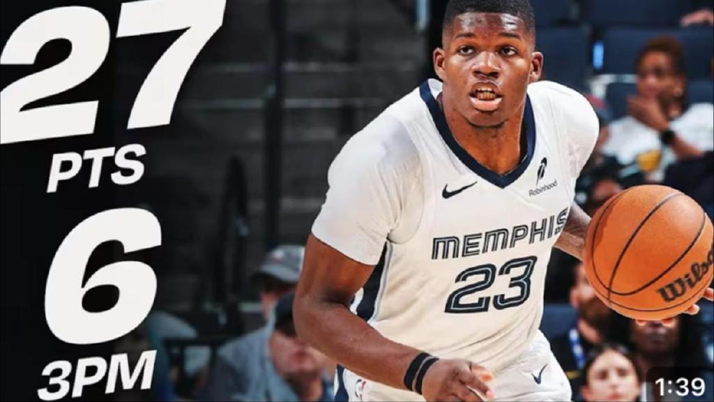 杨瀚森被看衰!与他互换的灰熊11号秀爆砍27+6,他却仍在适应NBA