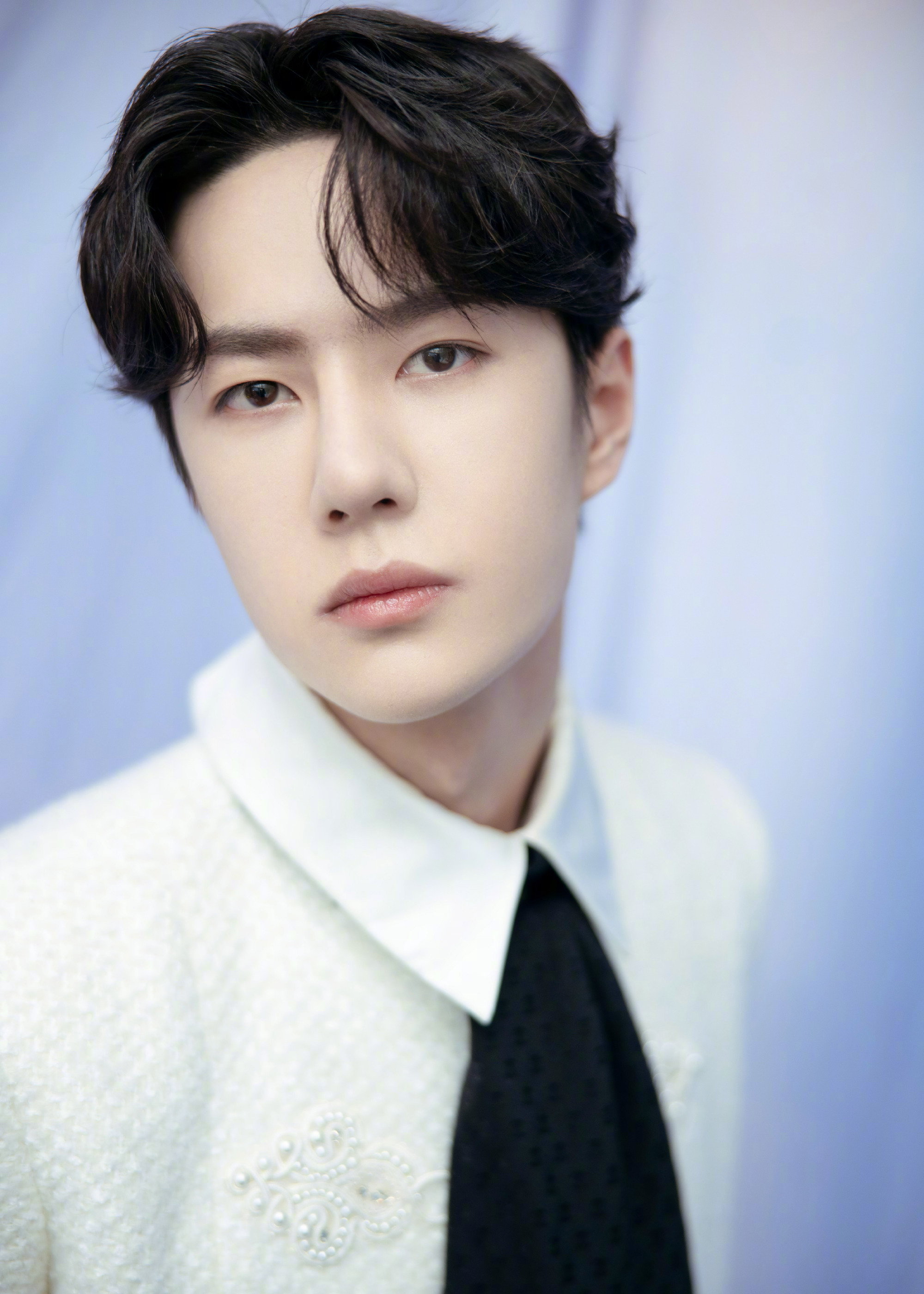 恭喜《陪你到世界之巅》季向空,恭喜王一博,23岁