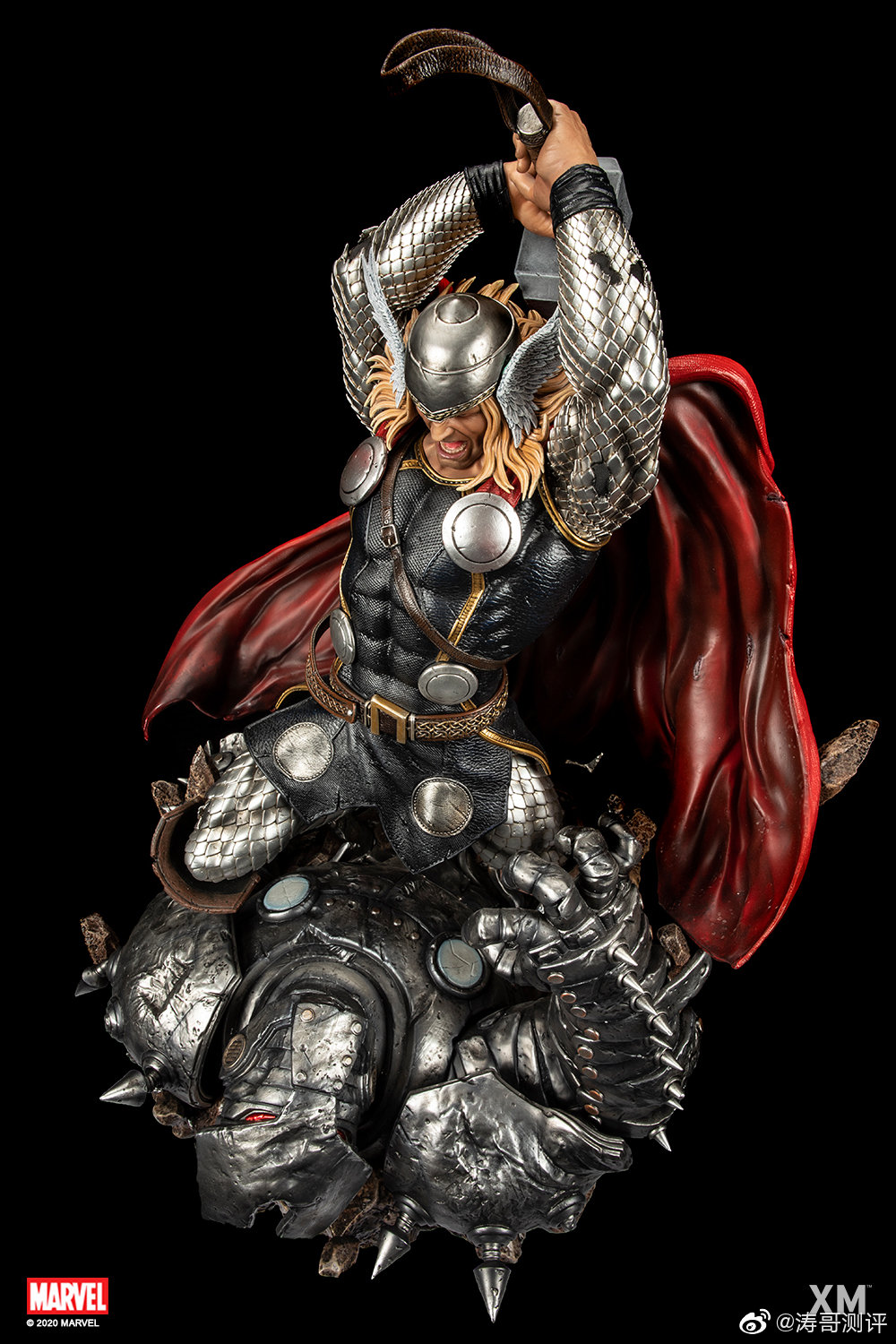 xm studios推出了一款marvel premium collectibles系列的雷神雕像