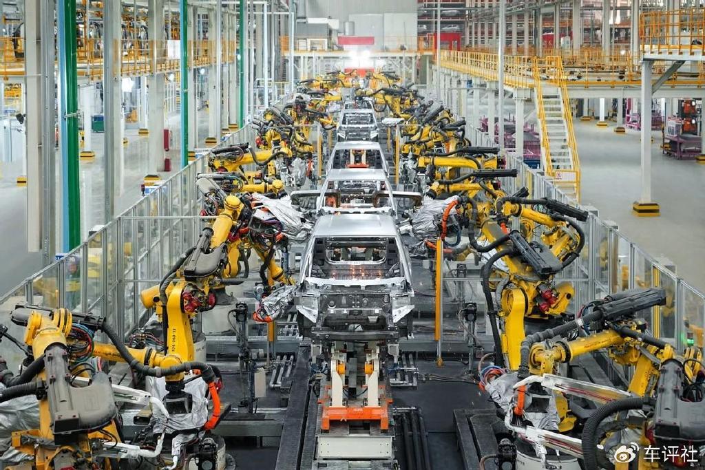 全年销量超300万台,比亚迪获全球新能源汽车销冠,超过特斯拉-新浪汽车