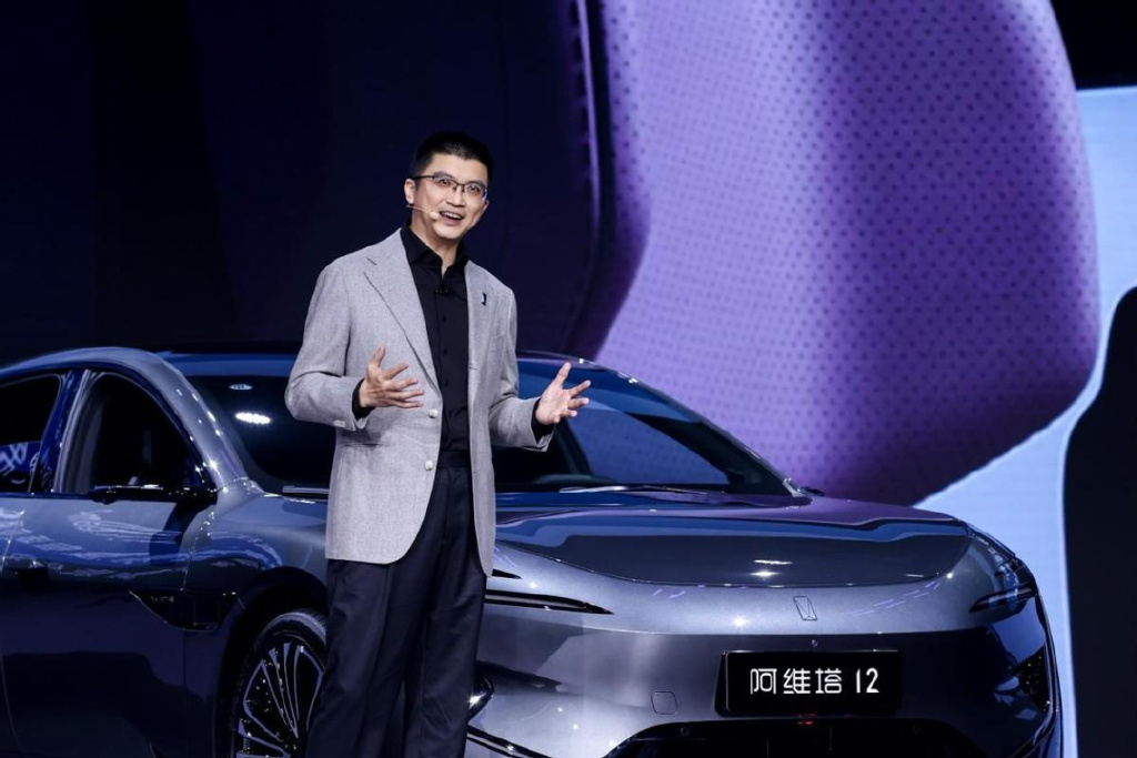 看好者认为,谭这是升迁了,接下来大概率能更进一步,接棒王俊升任为