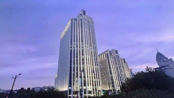 逾200多亿债务压顶 蓝光发展股价跌6成回到