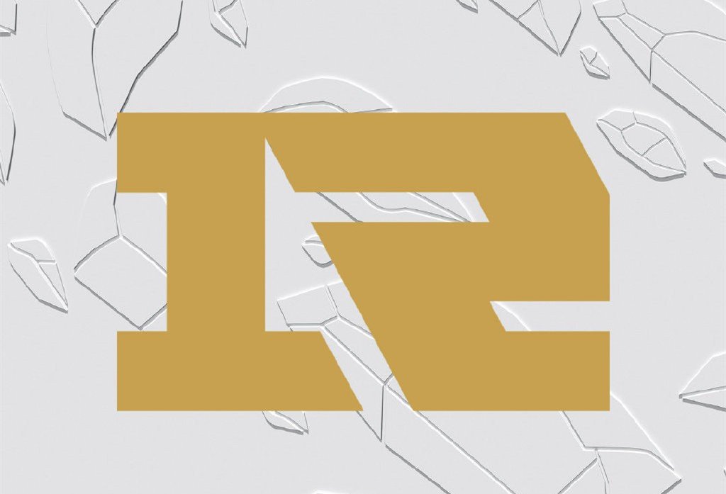 rng和t1纷纷进入世界赛,网友感叹:faker还在,而uzi已转战lol手游