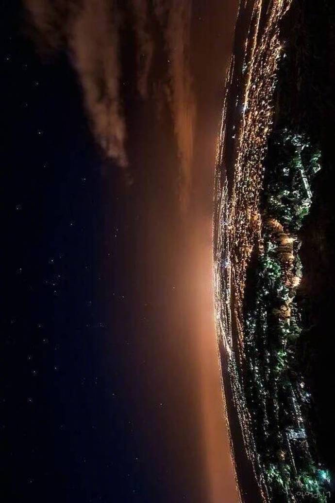 nasa航拍到的地球各地夜景,夜光璀璨.你能认出都是哪里吗?__财经头条