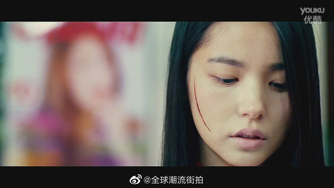 深夜电影推荐——《阳光姐妹淘》.闵孝琳饰演的秀智冷艳又痞气