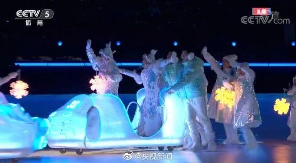 一起“高”举中国“梦”！这一幕燃爆了！开闭幕式原来是连续剧，这就是中国的浪漫！休闲区蓝鸢梦想 - Www.slyday.coM