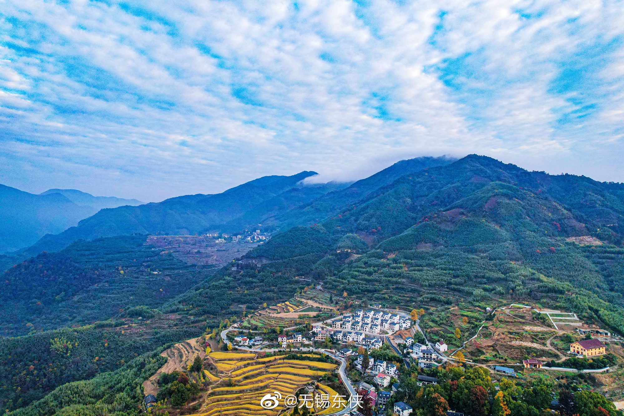 《江山美如画，诗意藏字里》品读五言绝句中蕴含的山水之美 (江山美如画的诗句)