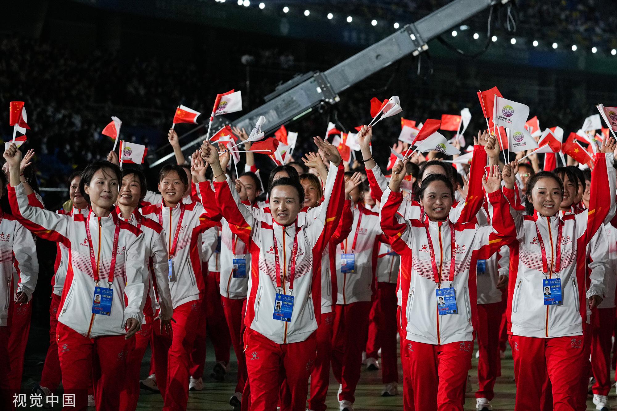 [图]全运会运动员入场 12000余选手开启全运会征程