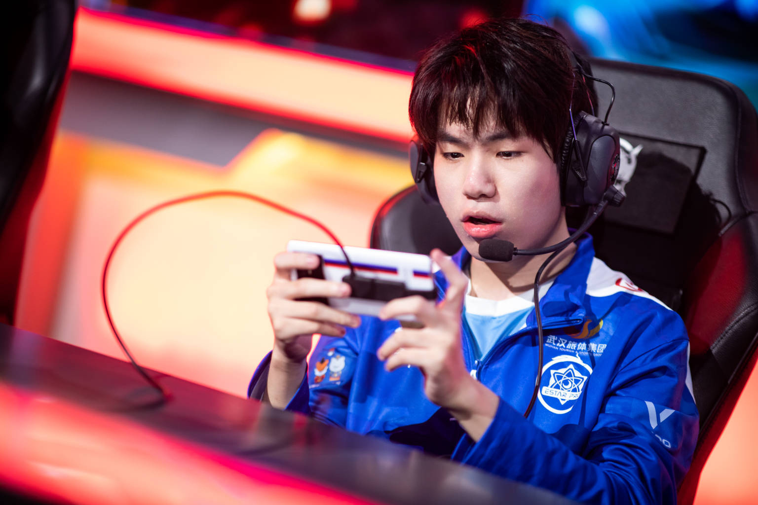 220304官方返图:@estarpro花海_高清图集_新浪网