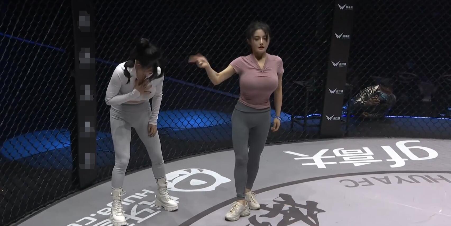 古阿扎拳赛后续和小野马紧身服大战网友玩套路迪妹更真实