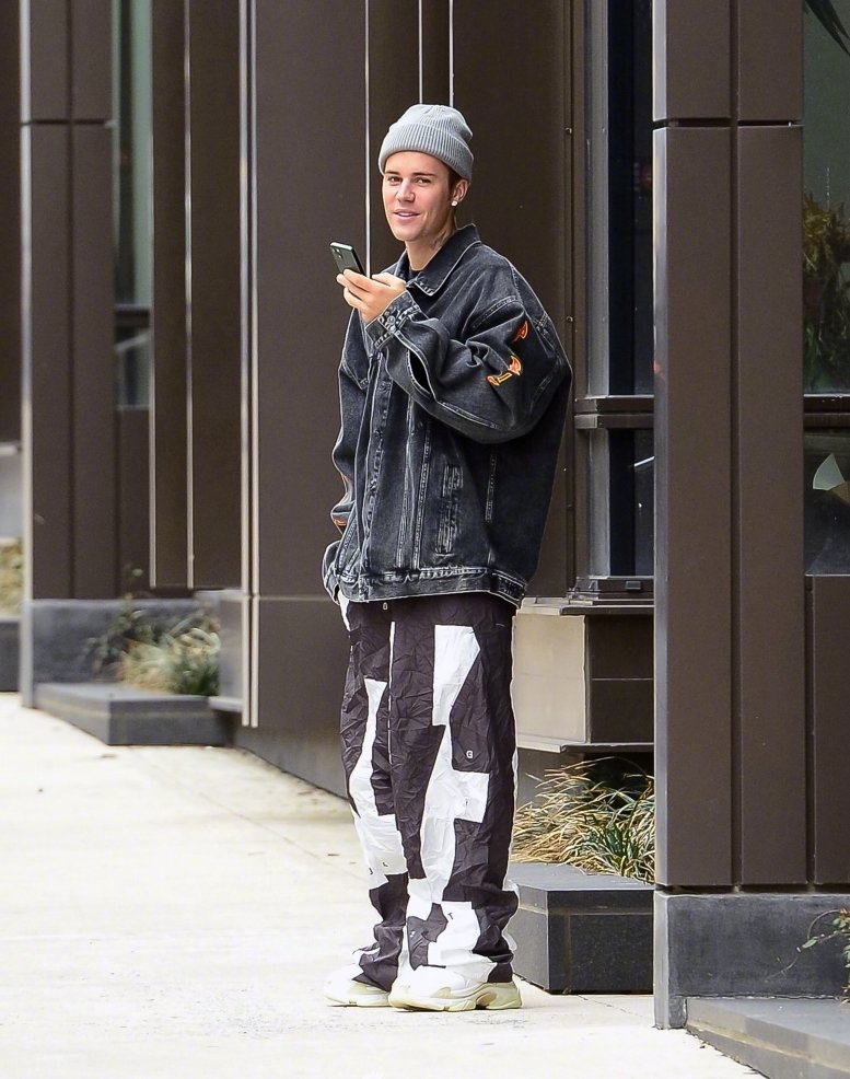 现身纽约街头的"地主家的傻儿子"--贾斯汀__财经头条