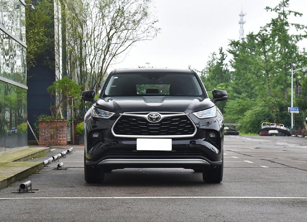 汉兰达依旧是很多人的心头爱,以前加价,现在降价,降的还不少