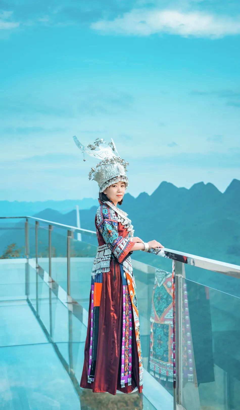 【特惠民宿】够野够网红！这个悬崖民宿，去100次也不够休闲区蓝鸢梦想 - Www.slyday.coM