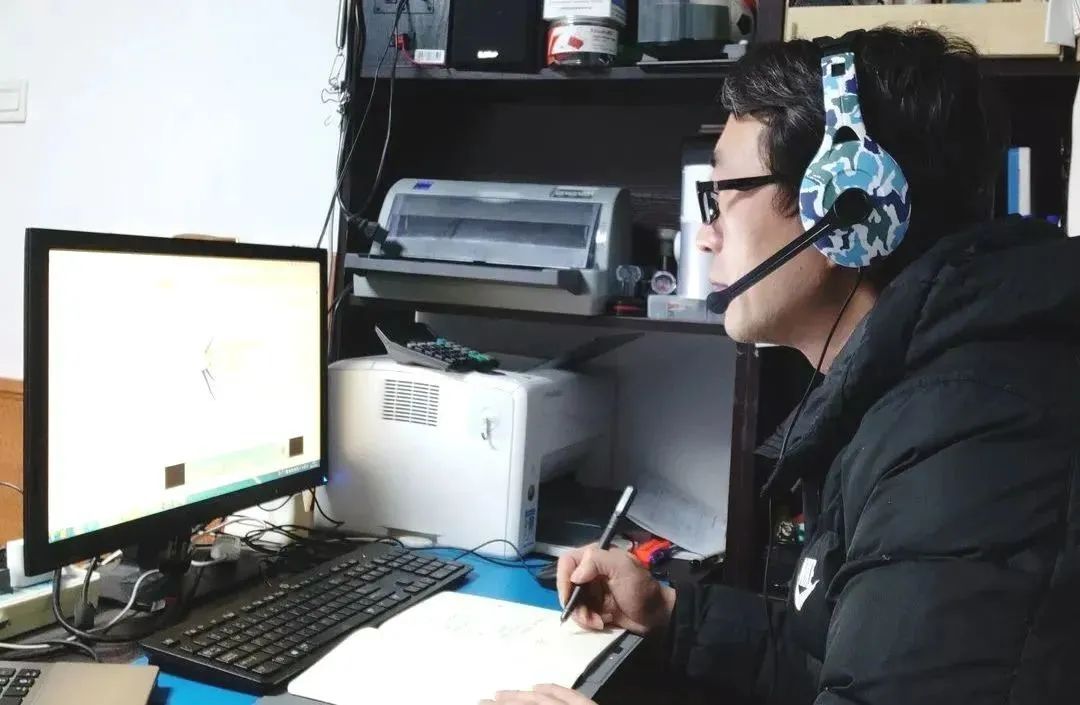 迅即响应，扎牢“网格”，上海电子信息职业技术学院守护师生健康休闲区蓝鸢梦想 - Www.slyday.coM