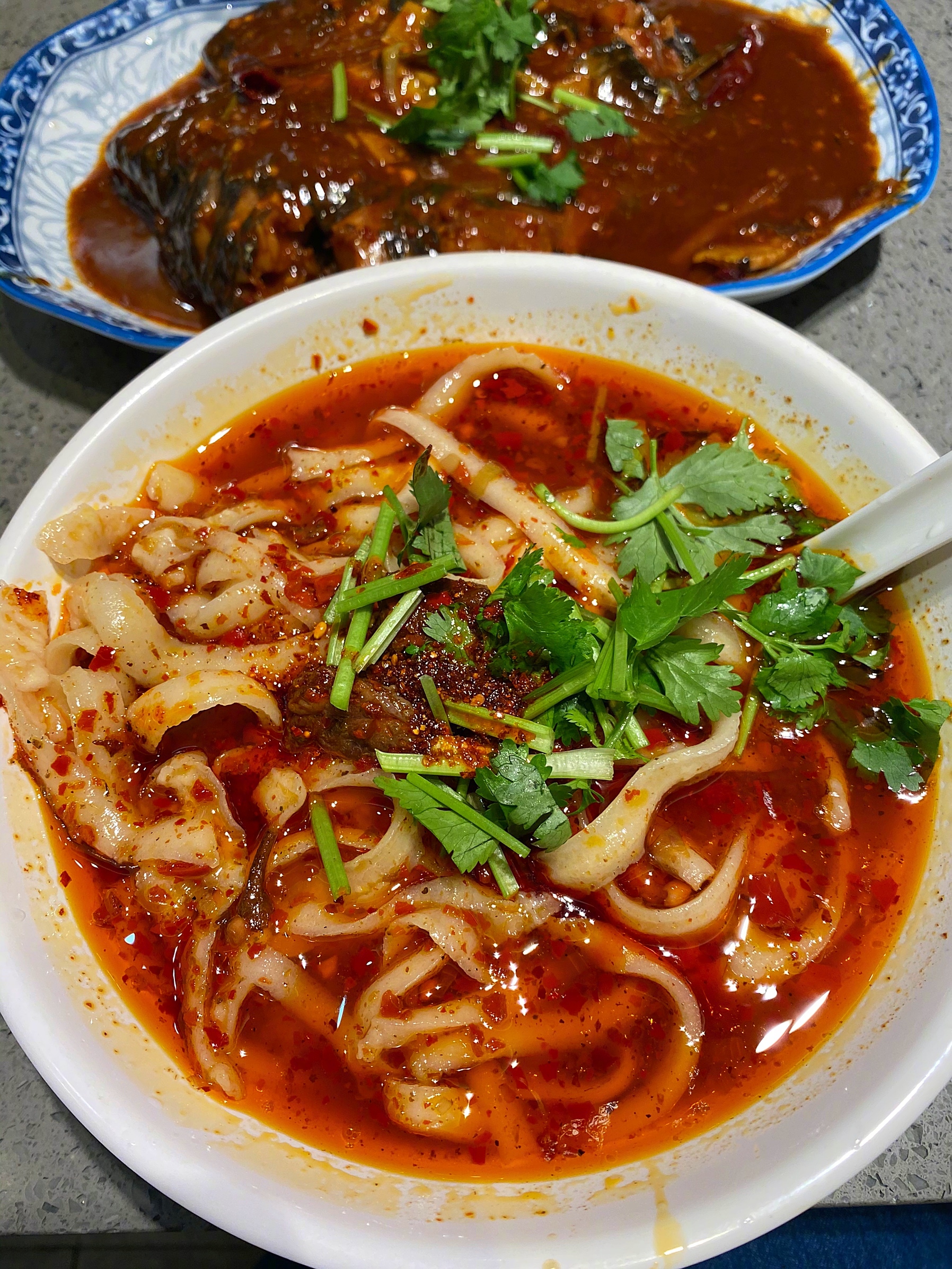 刀削面吃上了太满足了边吃边哭