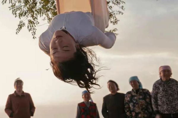 《第一炉香》复制不了《前任3》！休闲区蓝鸢梦想 - Www.slyday.coM