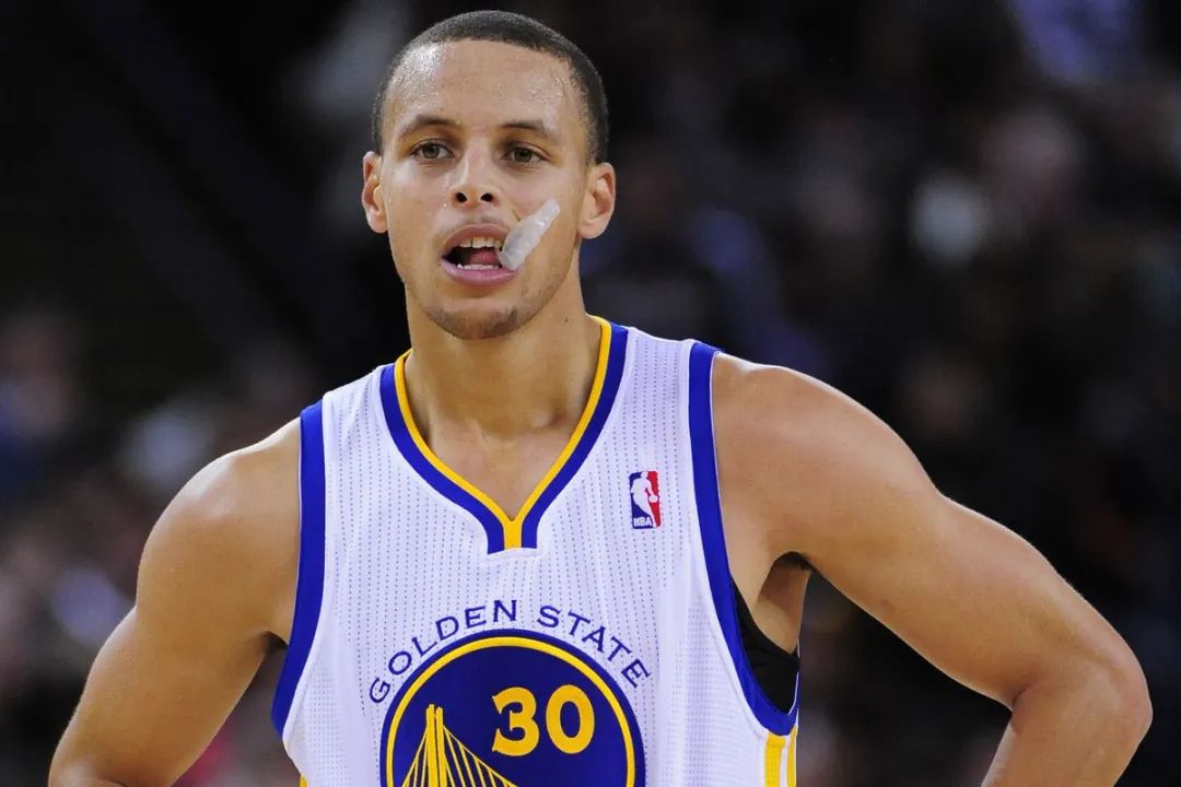 库里生涯少掉的一次全明星!落选之后,他打出了变态准之名!