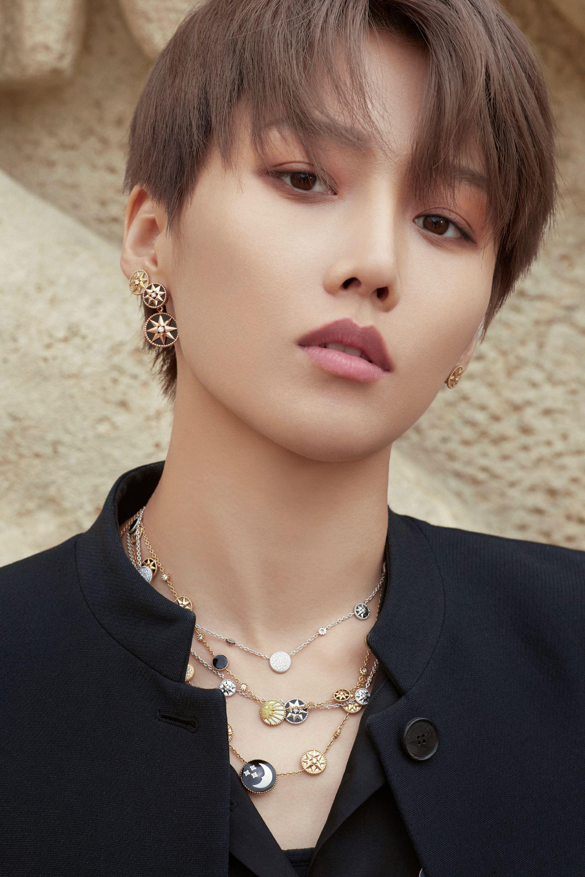 刘雨昕今晚出席LVMH颁奖仪式并且担任颁奖嘉宾!__财经头条