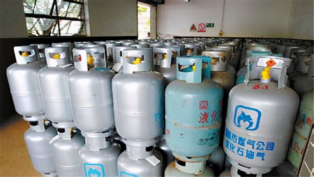 中国煤气罐远销中东摇身一变成为美军噩梦90后小伙赚翻了