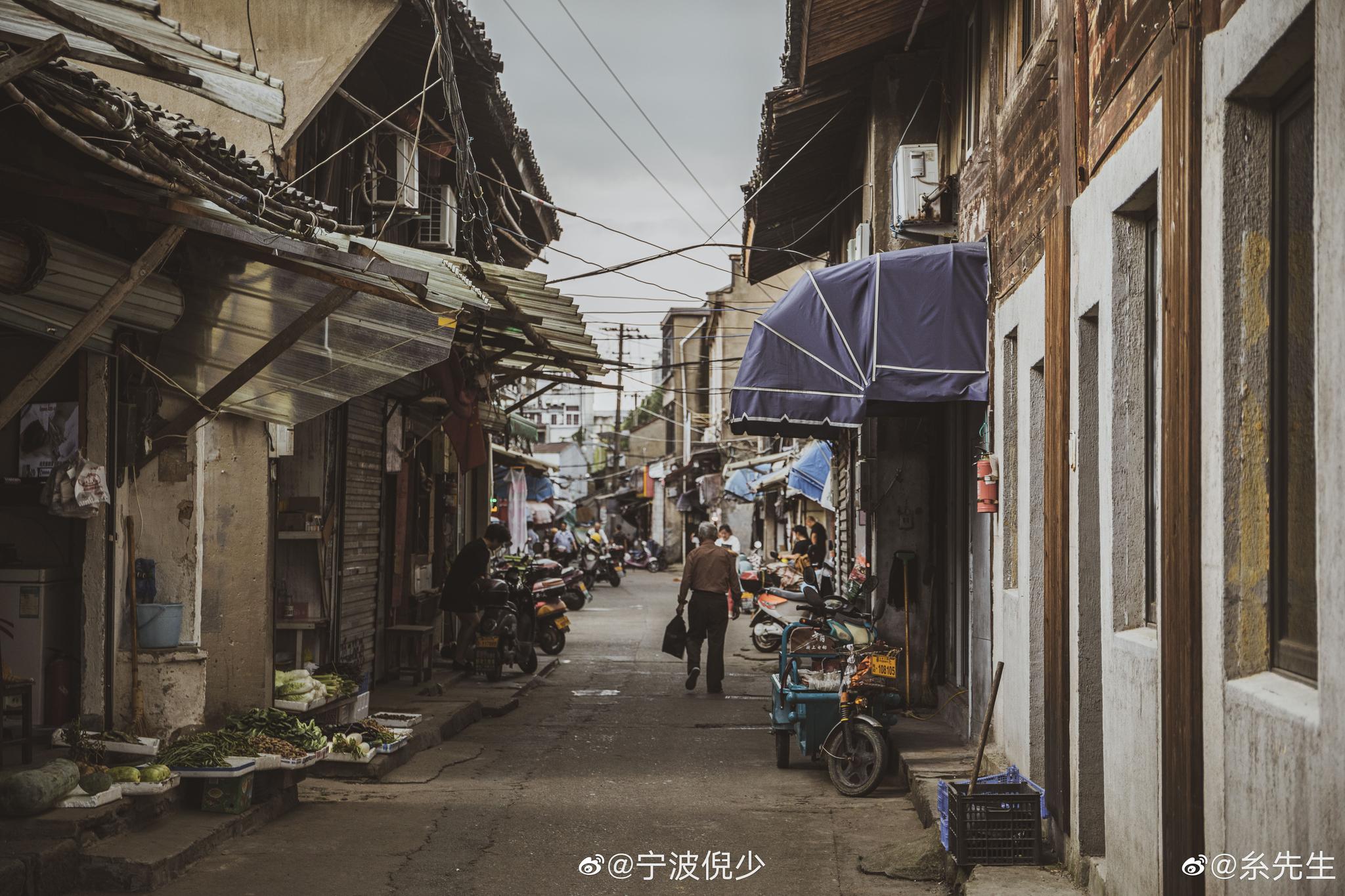 投稿:趁着鄞奉线开通的首日立马就坐着去奉化城区溜达的几圈