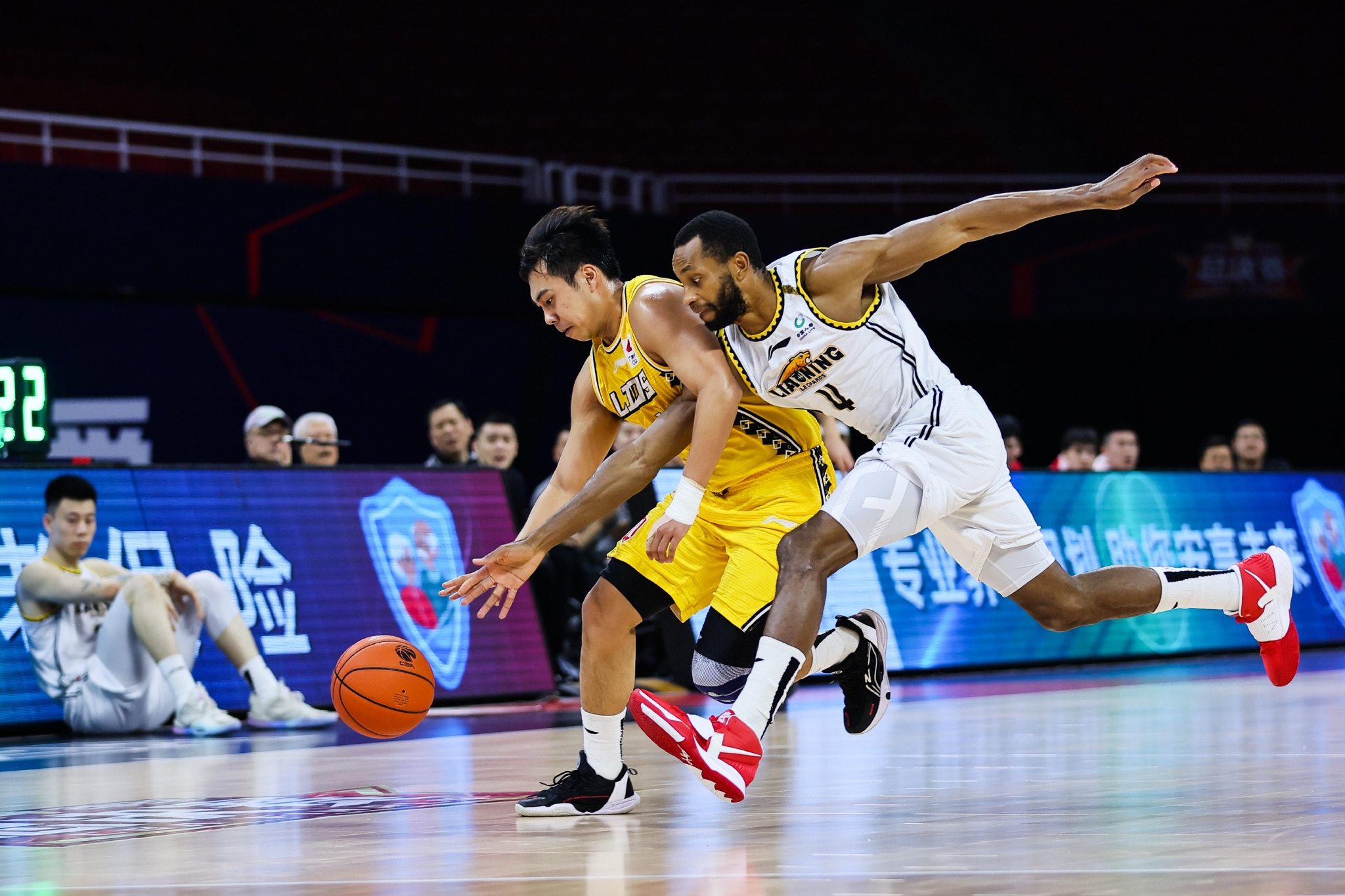 cba总决赛开门红辽宁男篮23分大胜郭艾伦24分广厦替补只得9分