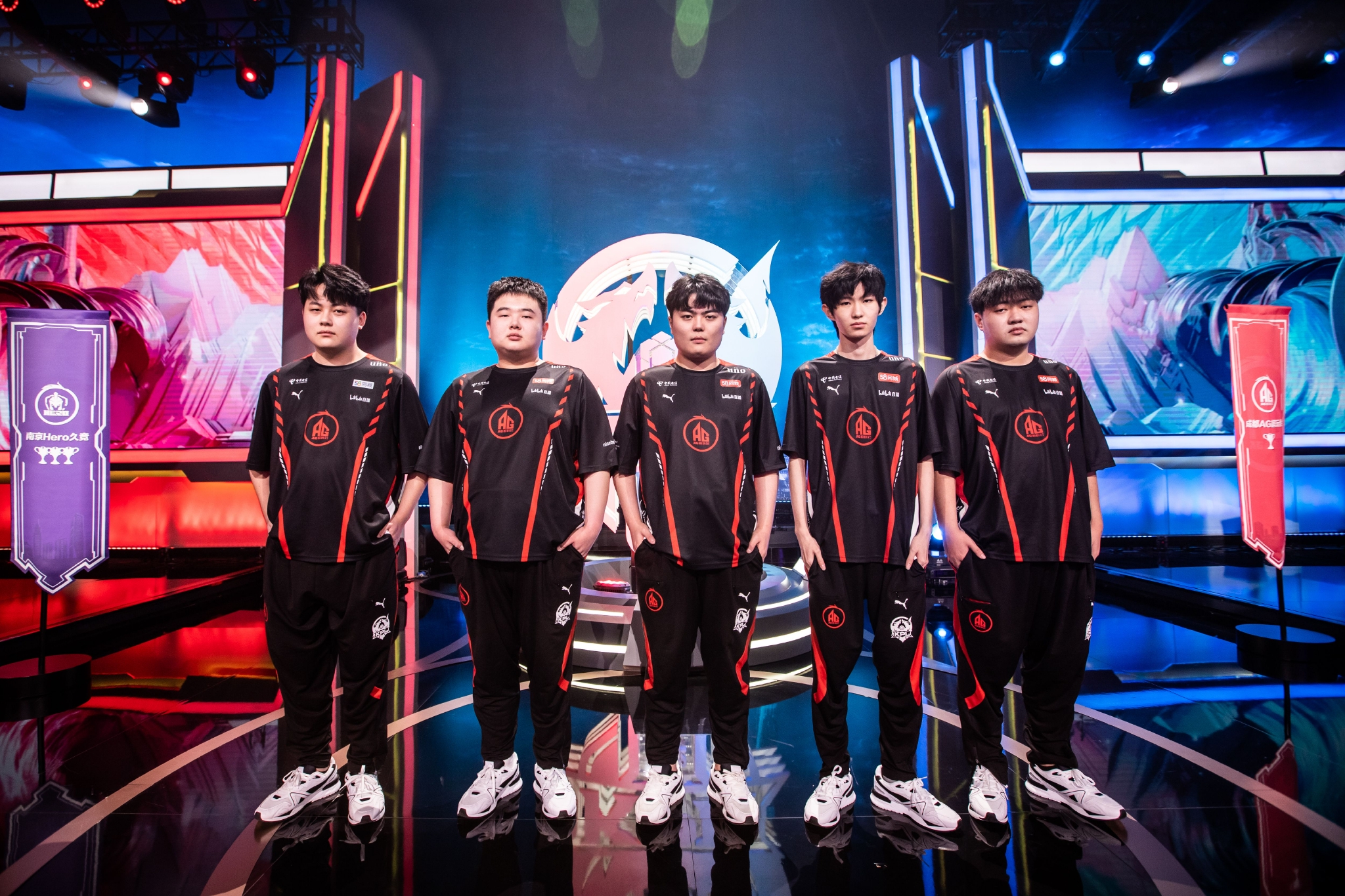 0819官方返图:@成都ag超玩会_高清图集_新浪网