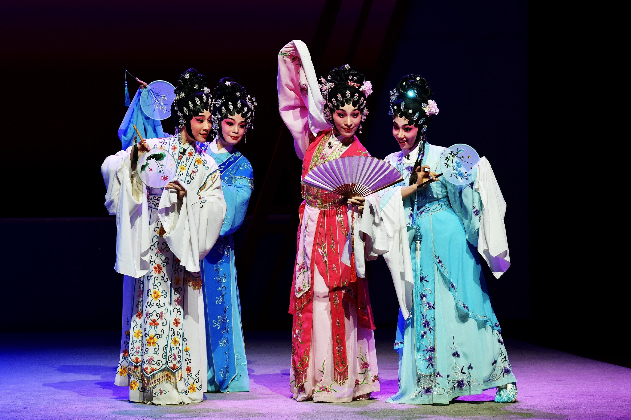 粤剧《桃花扇传奇》在穗公演!"广州市戏剧创作孵化计划"又出新戏|广州