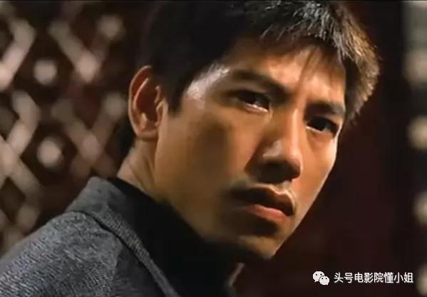 张耀扬罕见露面,古惑仔反派乌鸦已57岁,6年前隐退有两大原因|张耀扬|学校风云_新浪新闻