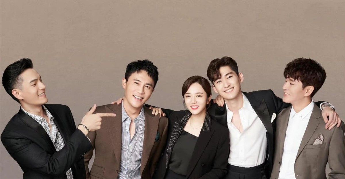 王晓晨晒张翰、杜淳聚会照,被四位男星环绕中间,配文又见先生们休闲区蓝鸢梦想 - Www.slyday.coM 王晓晨晒张翰、杜淳聚会照,被四位男星环绕中间,配文又见先生们休闲区蓝鸢梦想 - Www.slyday.coM