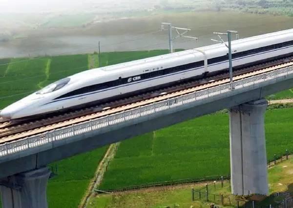 我国里程最长的高速铁路,这一桂冠其实属于徐新高铁(或称徐乌高铁),它