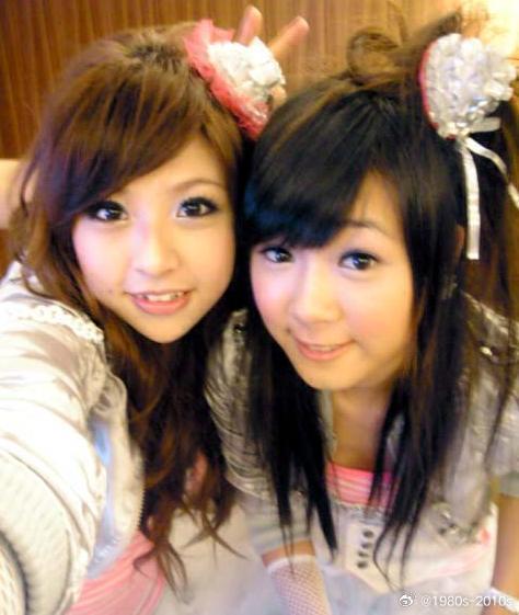 黑涩会美眉的自拍 680865 52 有种在逛十几年前qq空间和博客