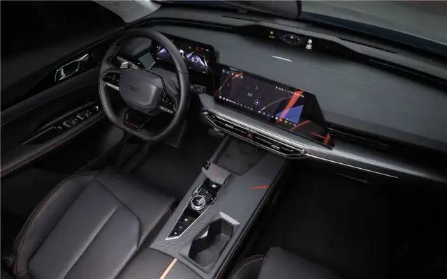 国产车都买不起了？这批新款SUV只需9万起，还是中国品牌最良心！