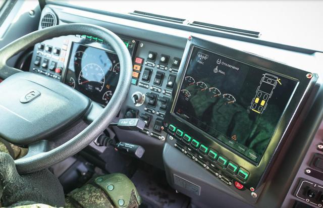 陆地上的"铁憨憨":俄军现役"台风"系列装甲车,性能不输美军