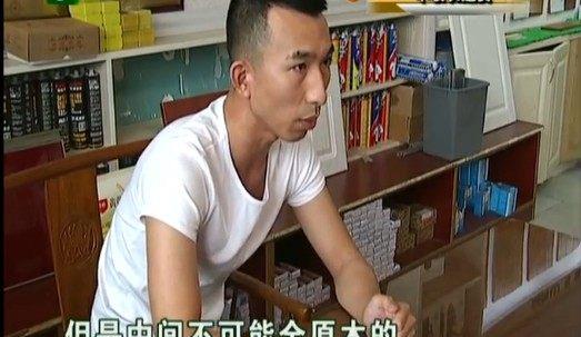 男子花了近万元买实木门，内部全是纸做的，商家：你才知道啊休闲区蓝鸢梦想 - Www.slyday.coM