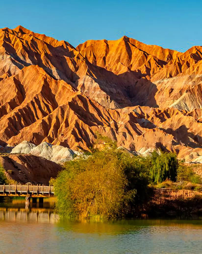 祁连山,沙漠中的一片芳华._高清图集_新浪网