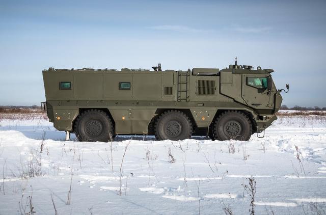 陆地上的"铁憨憨":俄军现役"台风"系列装甲车,性能不输美军