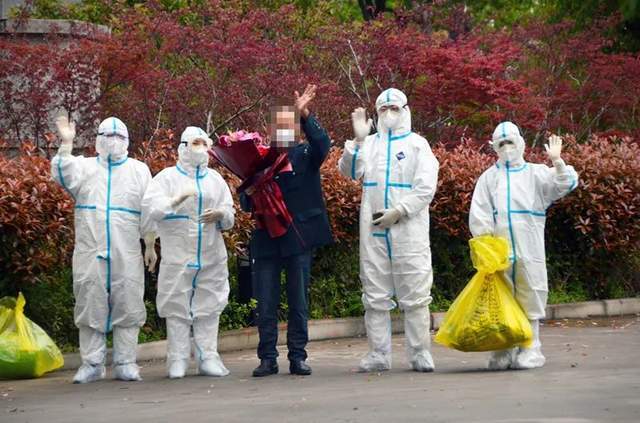 南昌市第九医院首例新冠肺炎患者今天治愈出院