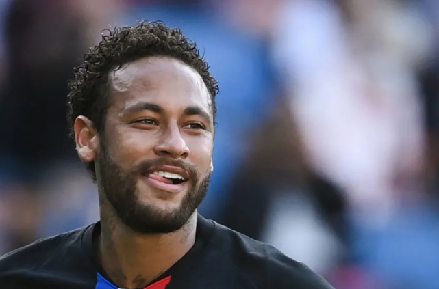 泄露的文件显示，内马尔在离开巴萨前，曾被足球总监说哭不止一次休闲区蓝鸢梦想 - Www.slyday.coM