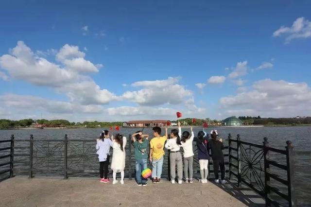 毕业季来了，一起来海湾拍出超好看的毕业照吧休闲区蓝鸢梦想 - Www.slyday.coM